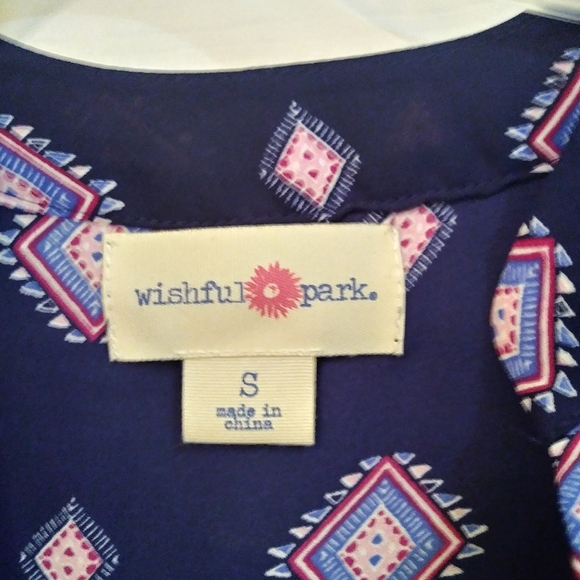 Blouse - Picture 2 of 3